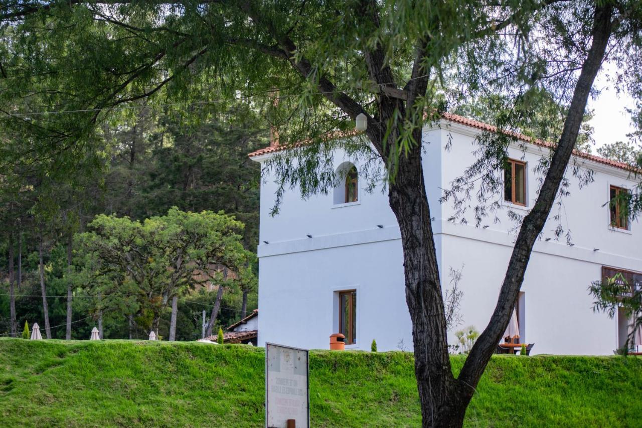 Casa Montana Hotel Chichicastenango Exterior photo